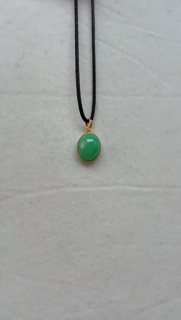 颈饰18K金镶嵌翡翠挂件