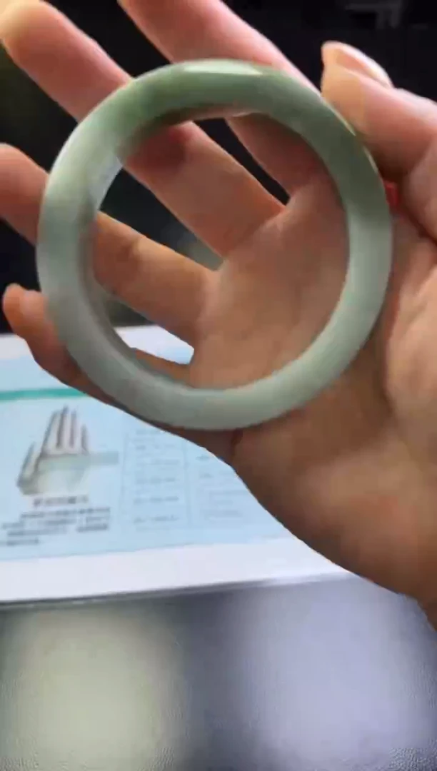 未镶嵌手镯定制翡翠刘*.手镯