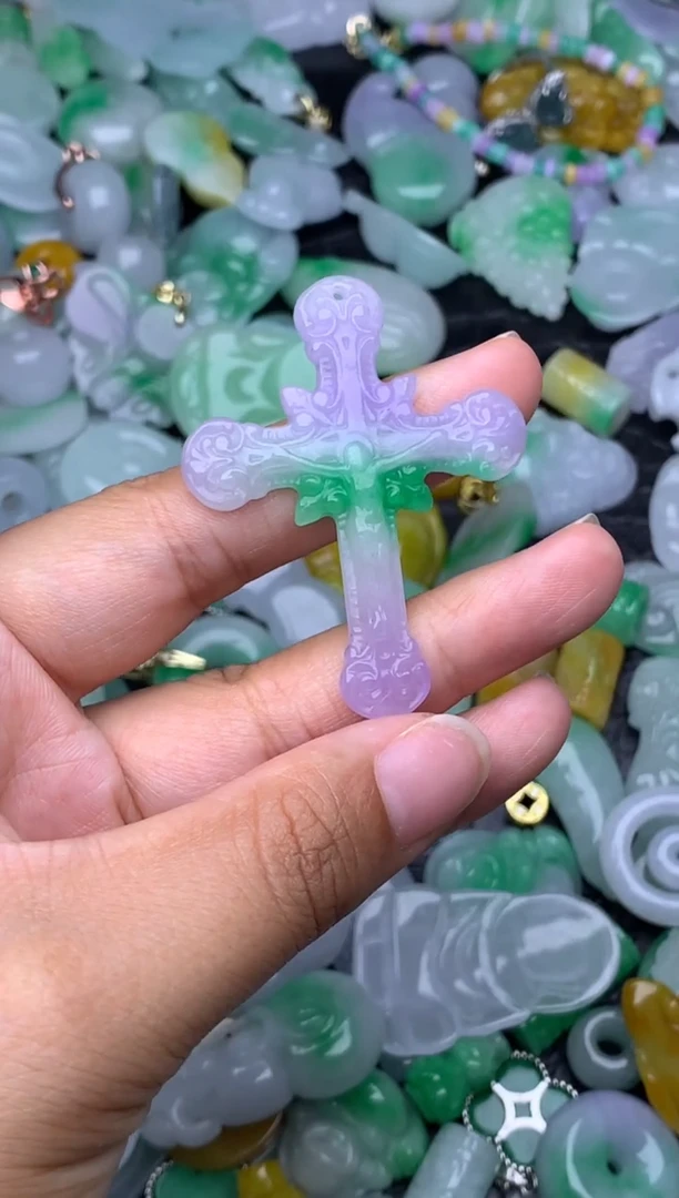 翡翠未镶嵌颈饰天然缅甸翡翠吊坠