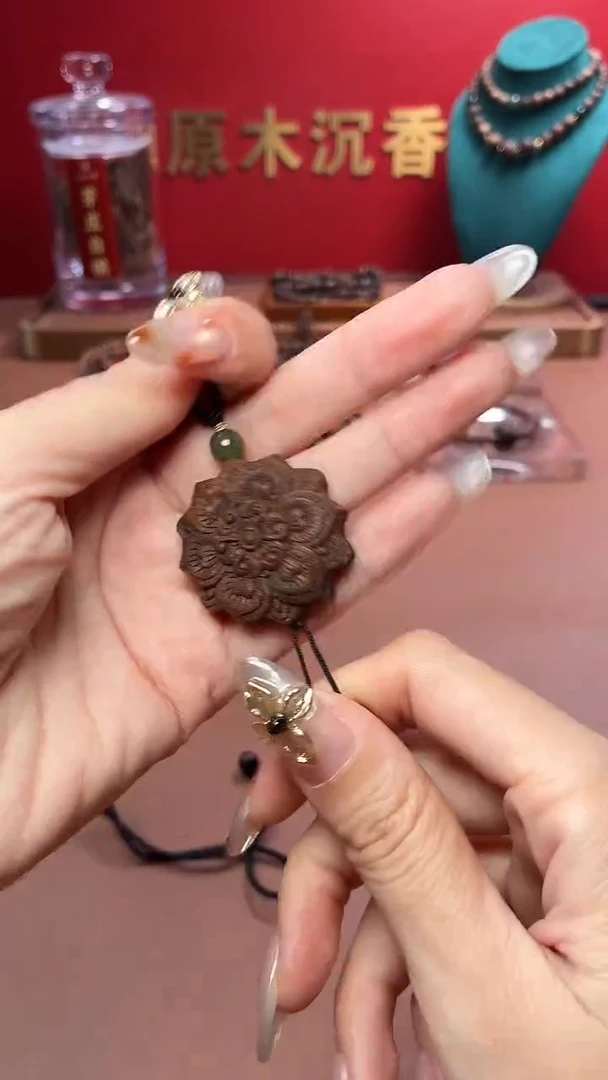 沉香手串沉水越南芽庄瘤疤黄棋宝相花吊坠