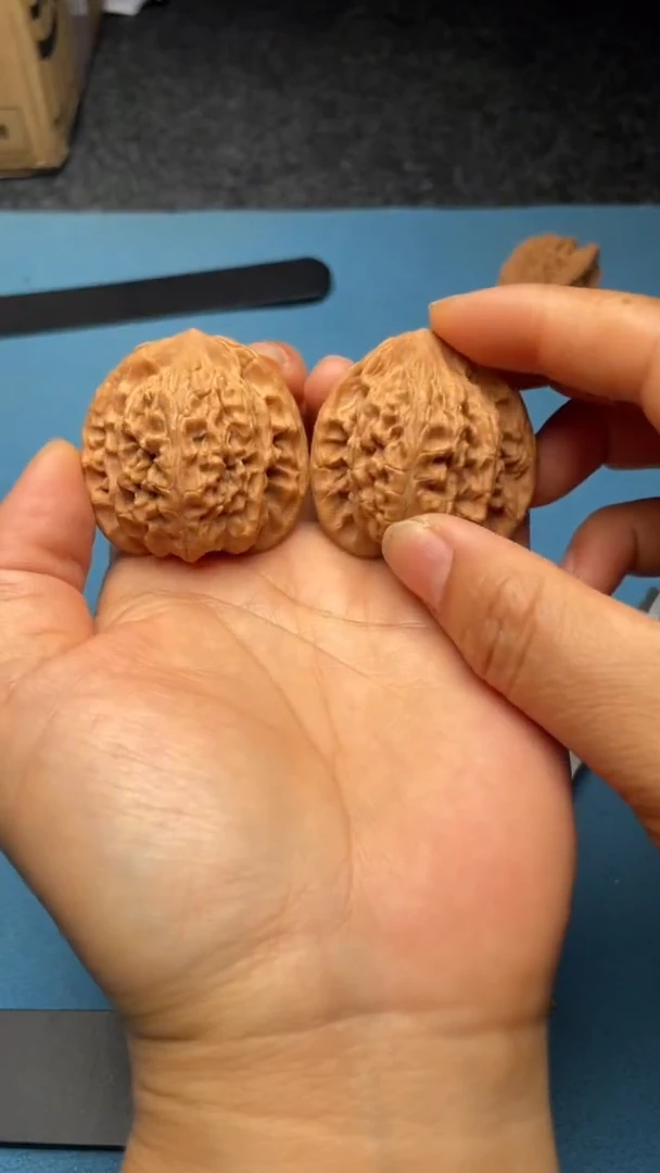 桃核把件w129  望月 40尺