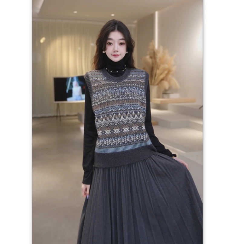 Basic House/百家好新款时尚百搭减龄长袖毛衣 B1324B50302