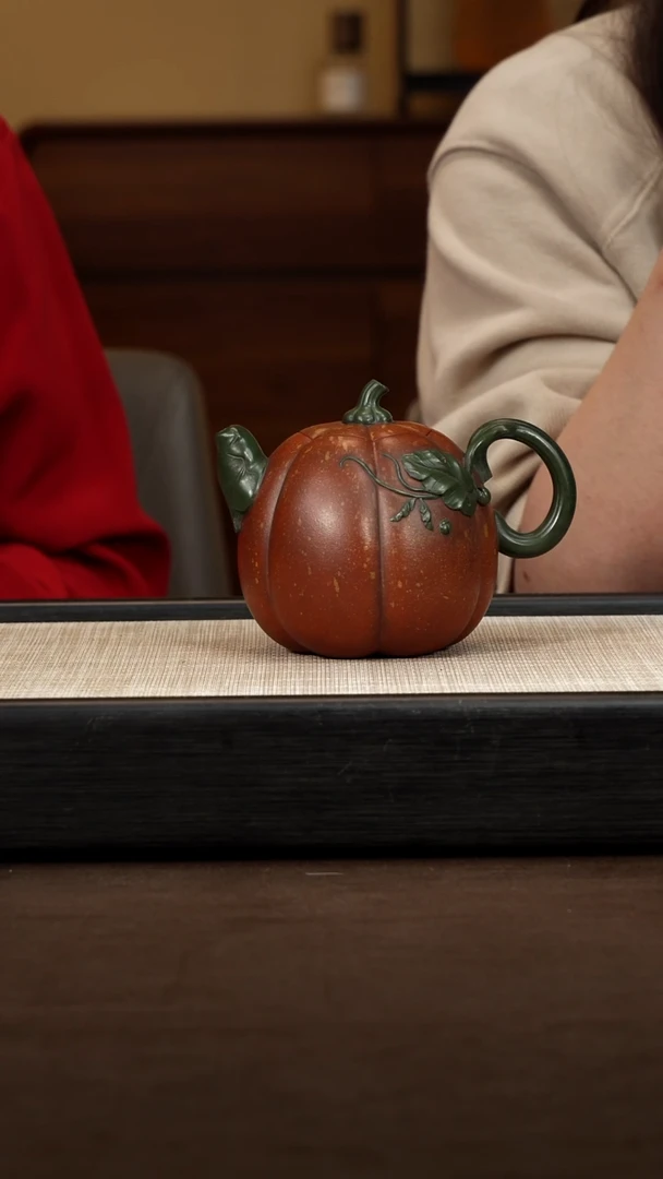 茶壶紫砂【P057】绿蒂南瓜  300c  GJF