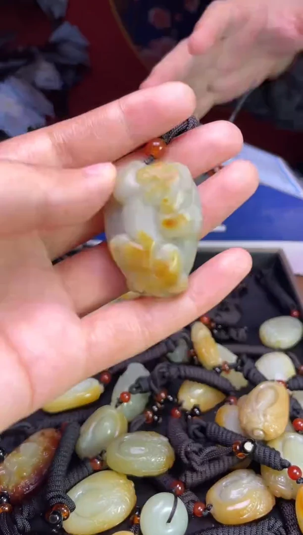 颈饰未镶嵌和田玉132