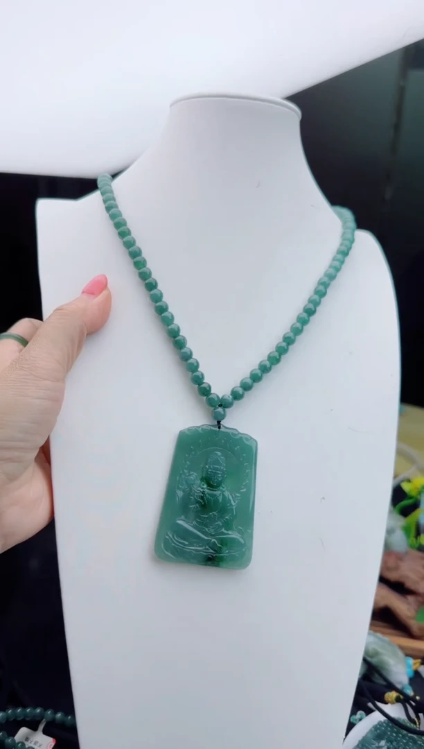 【闪购商品】翡翠颈饰未镶嵌11111111111