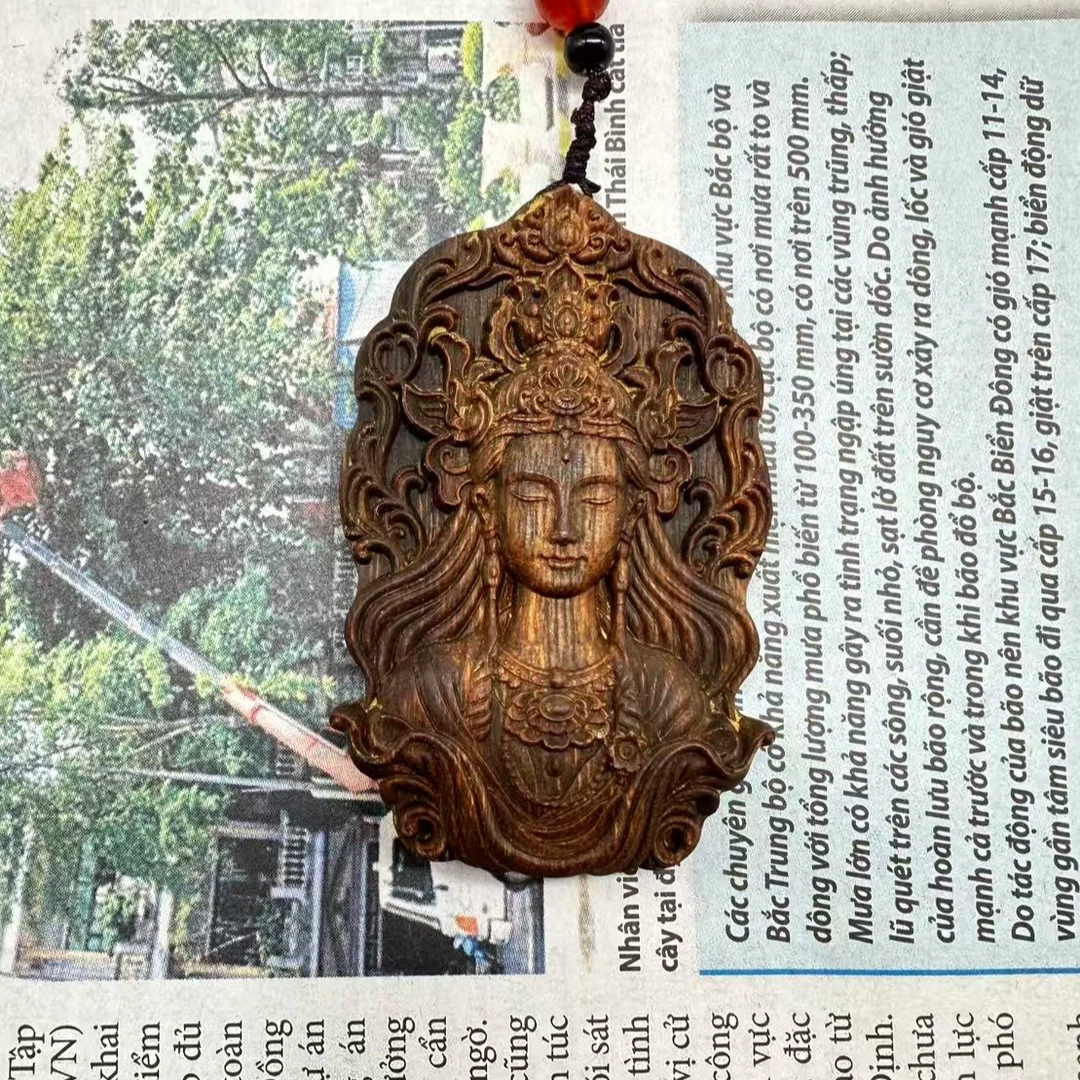 JXB-YN240-B26芽庄老白棋金丝玉化沉香木雕吊坠（多样性发货）