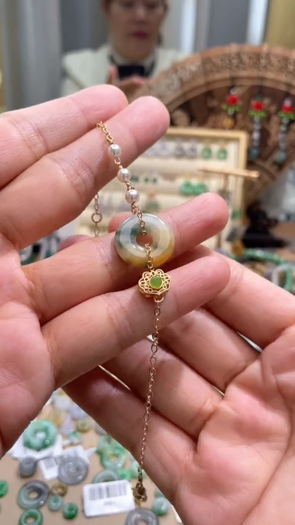 【闪购商品】翡翠颈饰未镶嵌甜甜圈