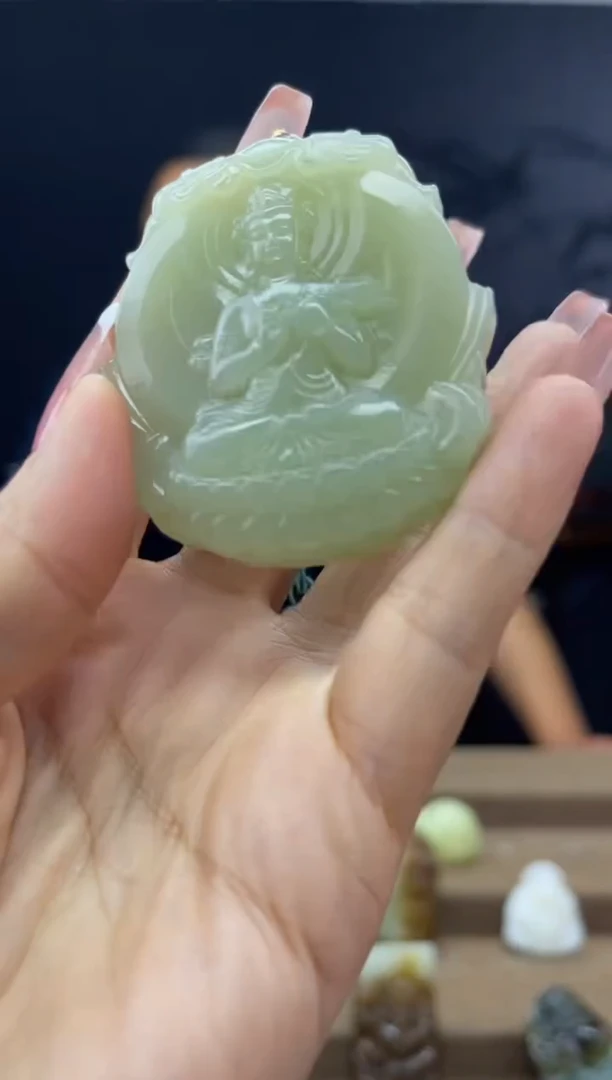 颈饰未镶嵌和田玉1