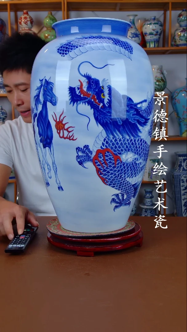 现代景德镇手工手绘陶瓷摆件31