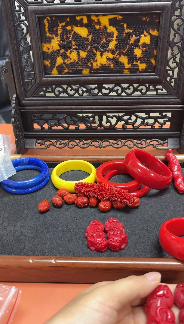 234号精品红色貔貅吊坠一个