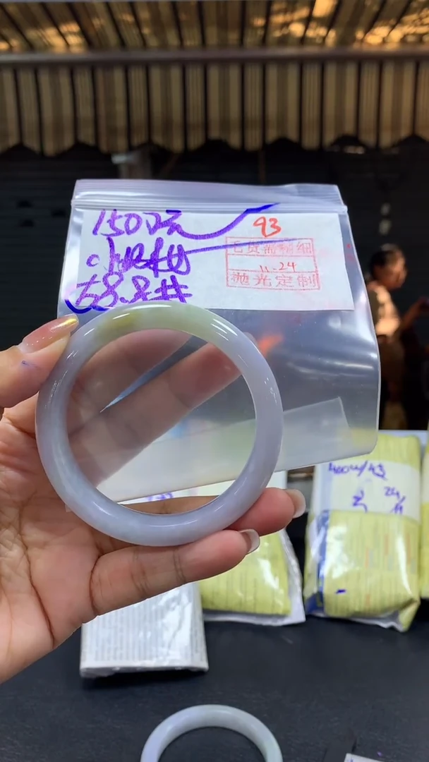 未镶嵌定制翡翠小*女毛货需精细抛光+拍一发一+93