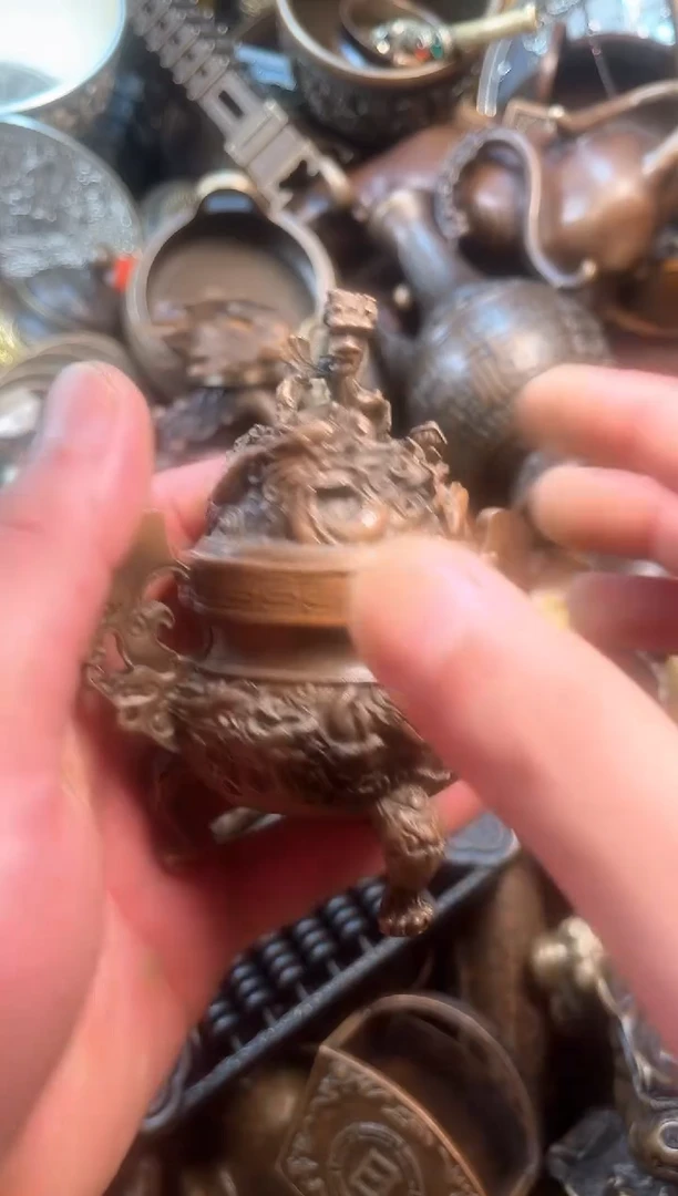 精美铜器点击下单