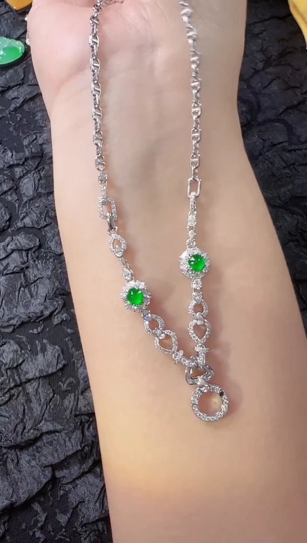 项链18K金镶嵌翡翠高冰正阳绿蛋面万能链