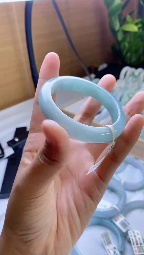 未镶嵌手镯翡翠正圈56圈口，4031
