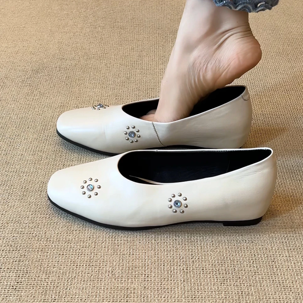 RubyL/3.5cm法式简约铆钉水钻百搭一脚蹬方头内增高浅口单鞋女款