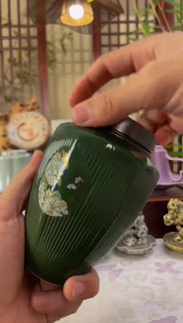 北溪堂-郎窑绿品月茶叶罐