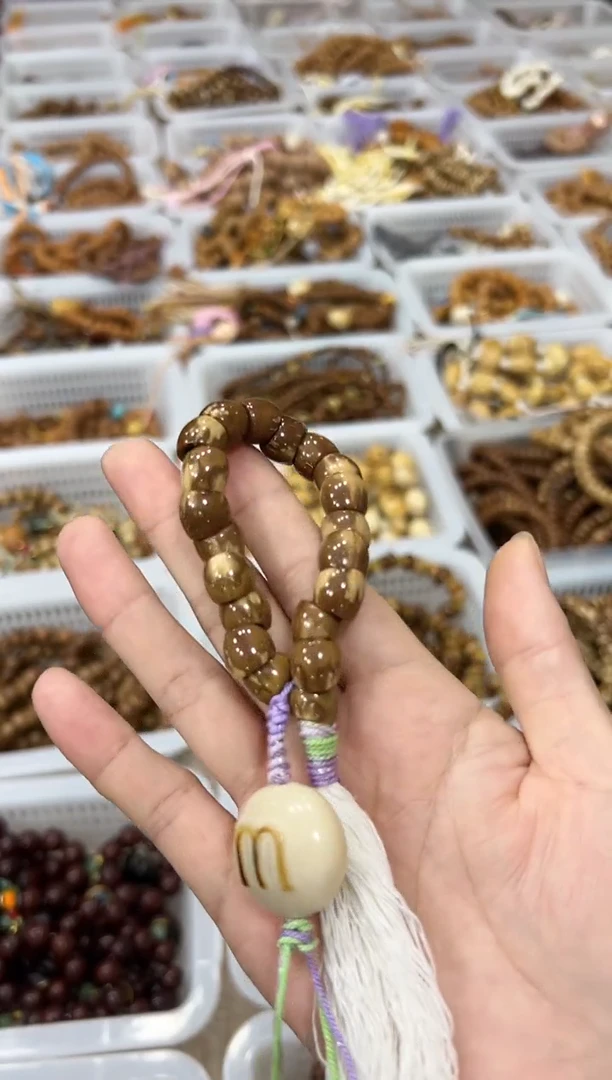 手串紫金鼠卡12mm左右紫金鼠 设计款 手捻