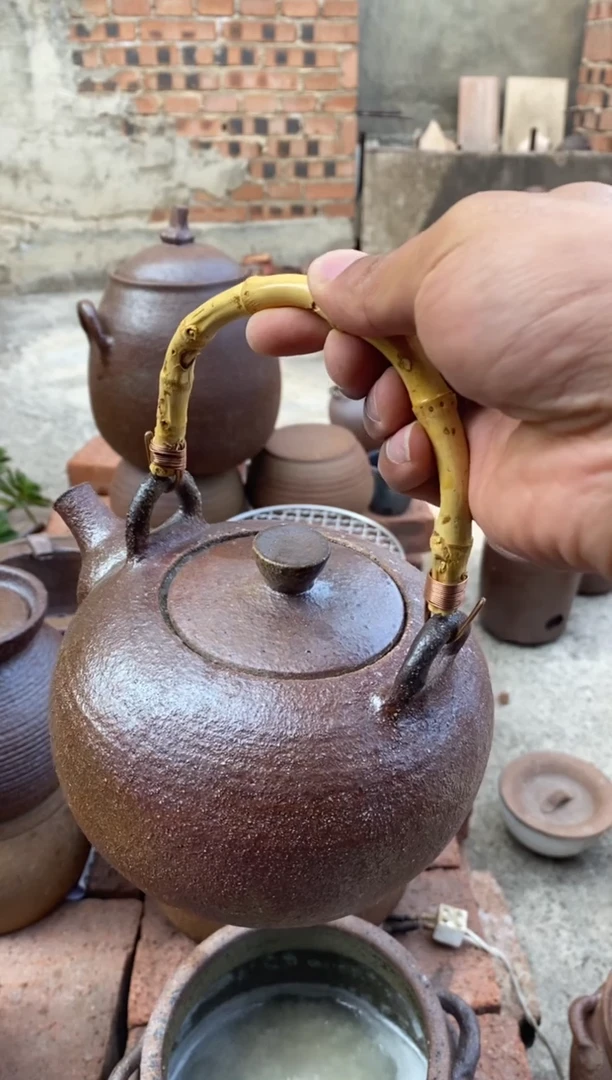 【闪购商品】陶1L提梁壶 手工