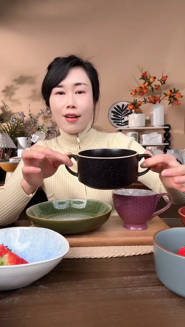 【闪购商品】瓷片5英寸麻点黑双耳碗微瑕