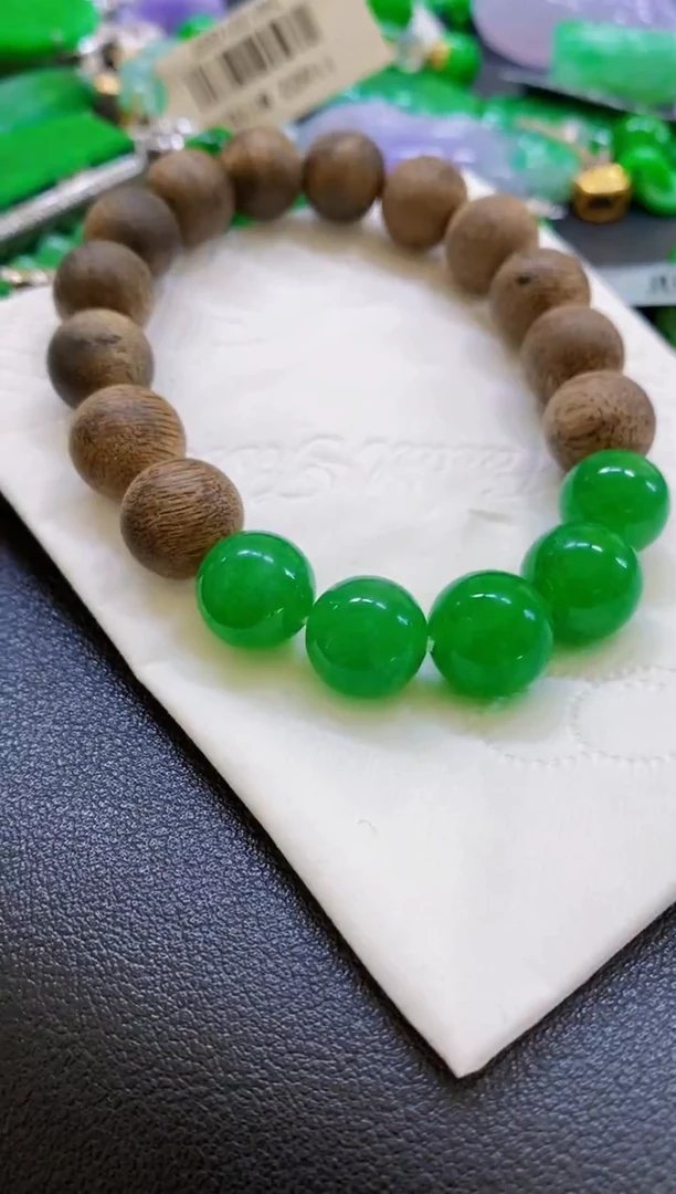 颈饰未镶嵌翡翠宝*手串
