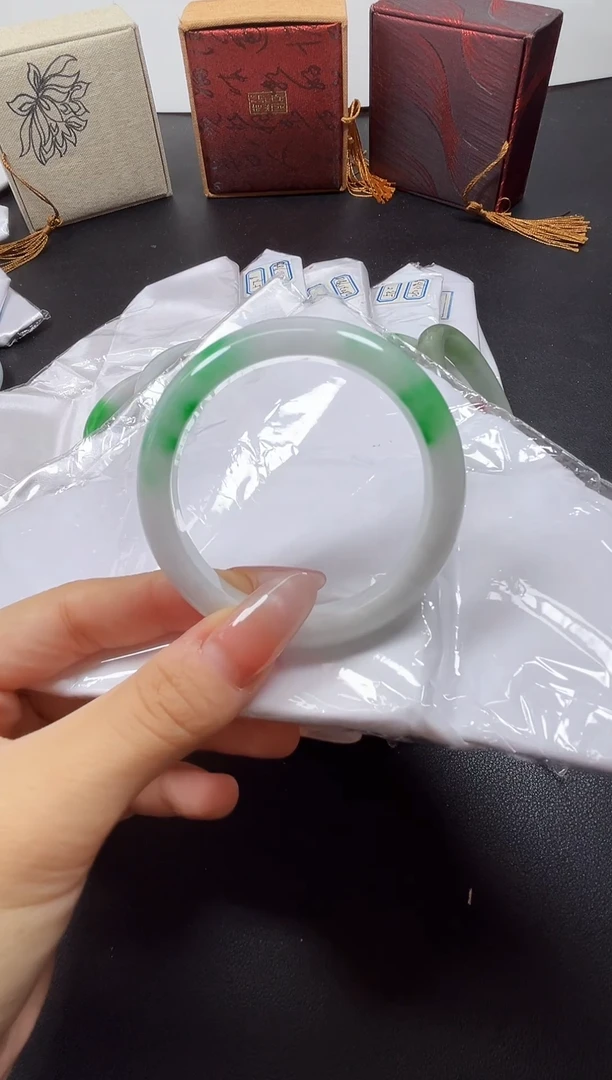 大**生以实物为准   一物一拍