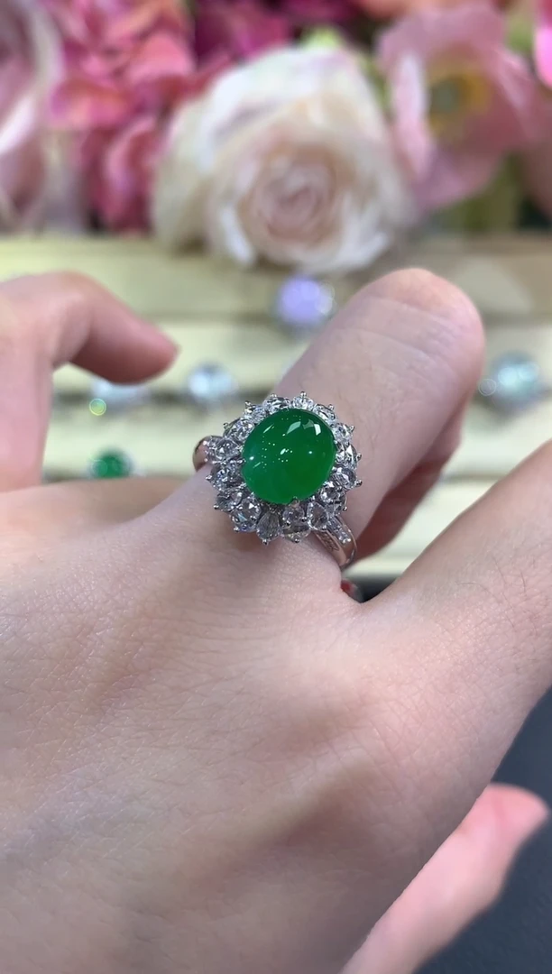 18K金镶嵌戒指翡翠b154