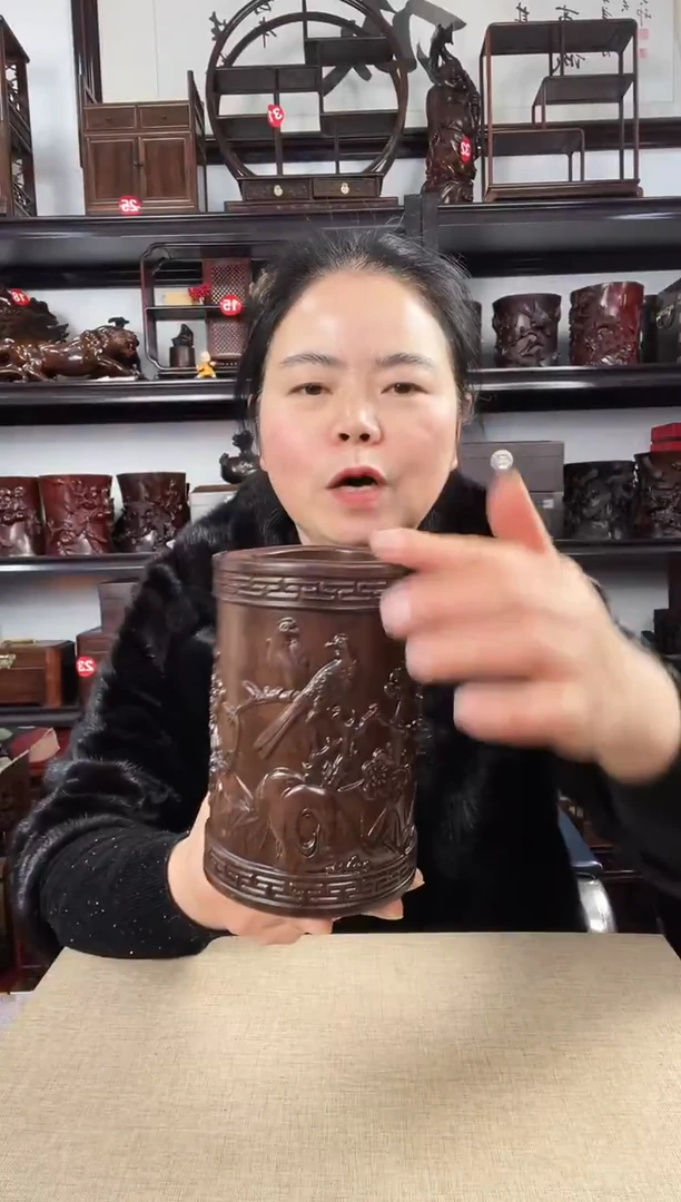木梅花笔筒老李红木工艺品