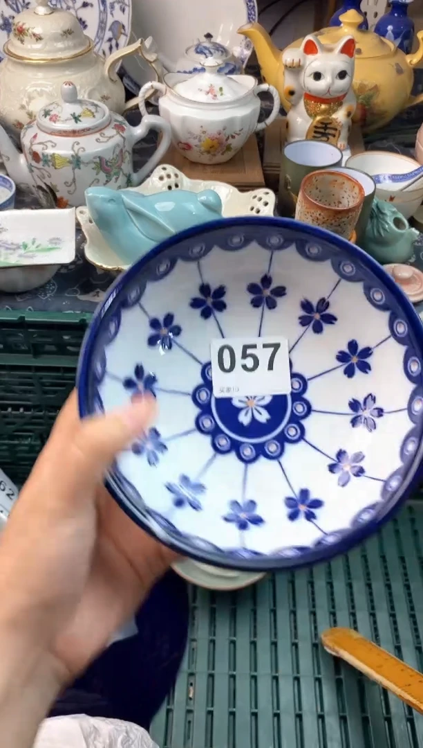 瓷片朵*[○･｀Д´･ ○][○･｀Д´･ ○]