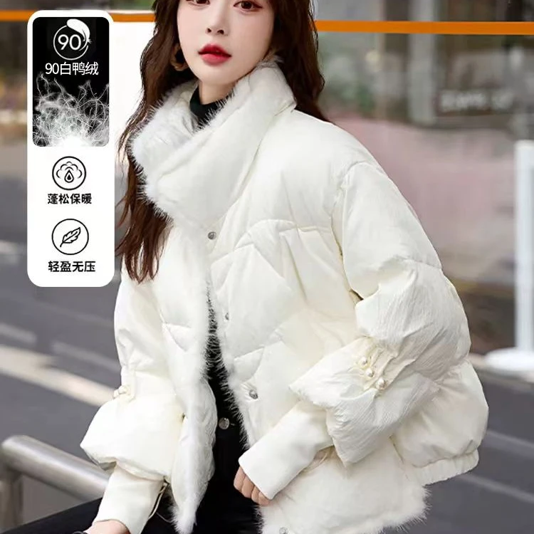 小个子轻薄白色羽绒服女款超好看短款2025冬季新款白鸭绒保暖外套