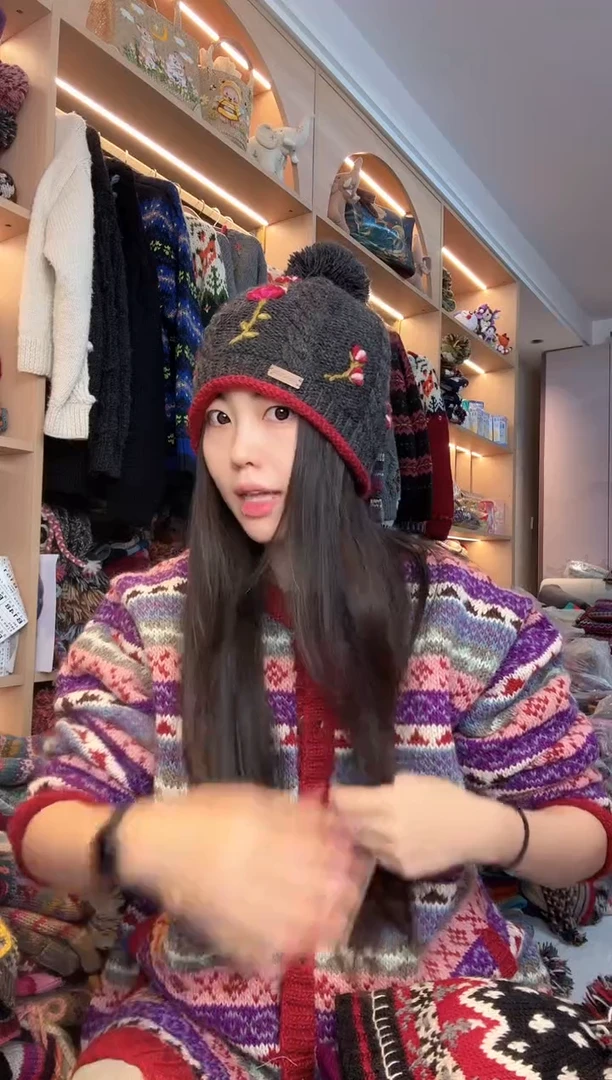 羊毛高级灰单球帽