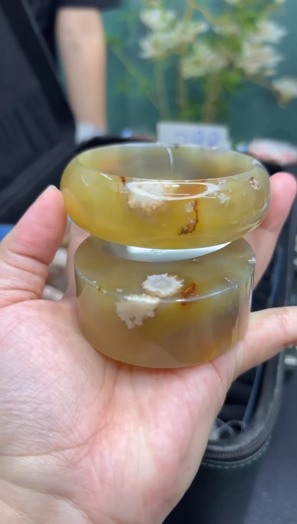 未镶嵌手镯石英质玉A105(66圈赠送镯心)
