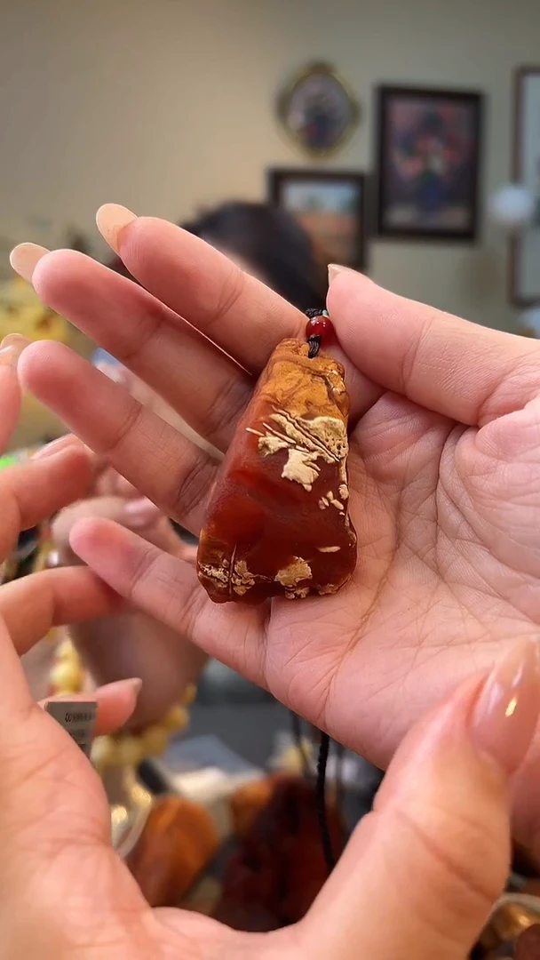 琥珀颈饰未镶嵌吊坠