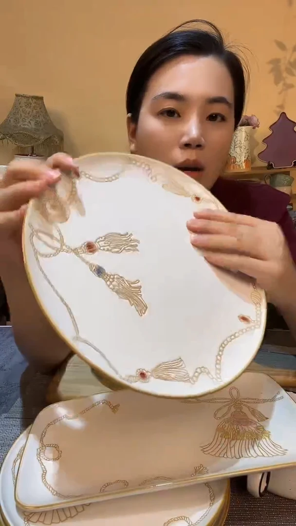 瓷片10英寸手绘浮雕盘 微瑕介意勿拍