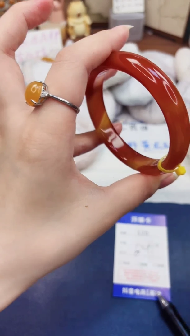 石英质玉手镯未镶嵌120-玛瑙-圈口60