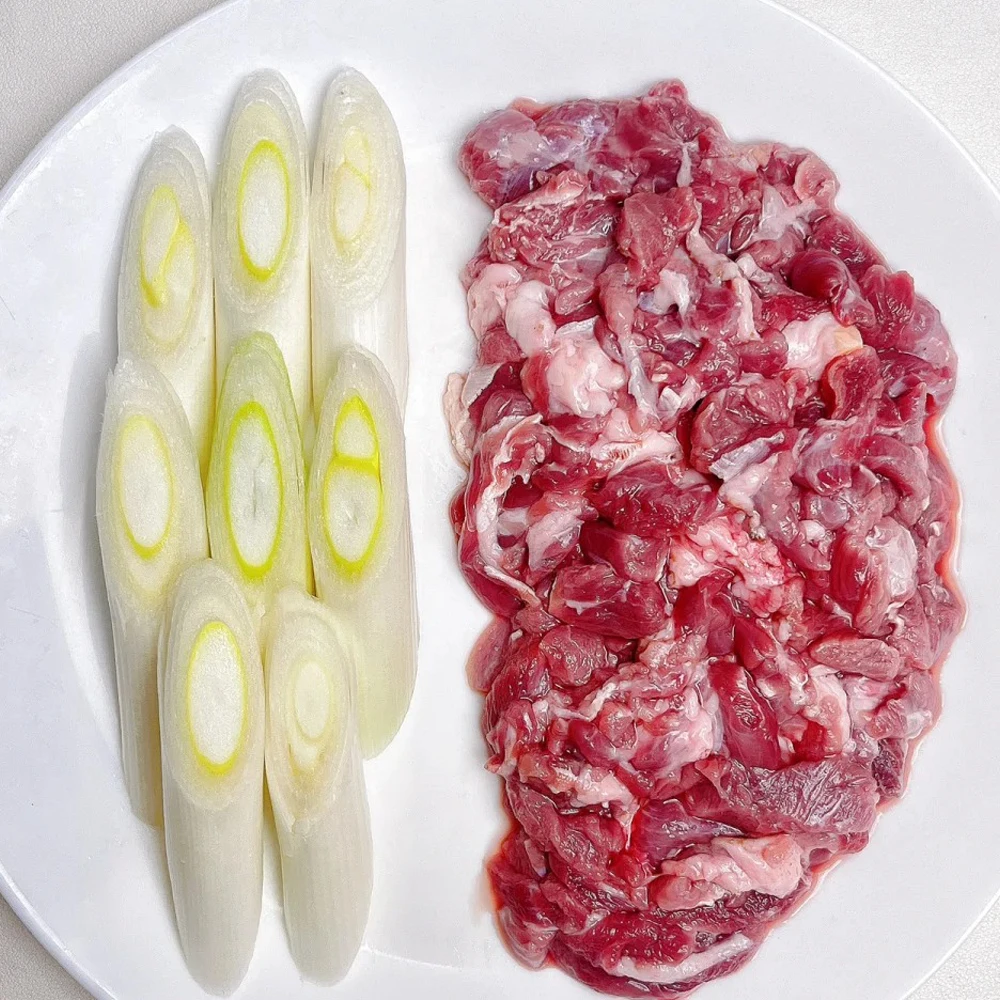 葱爆羊肉（鲜羊肉约260g）