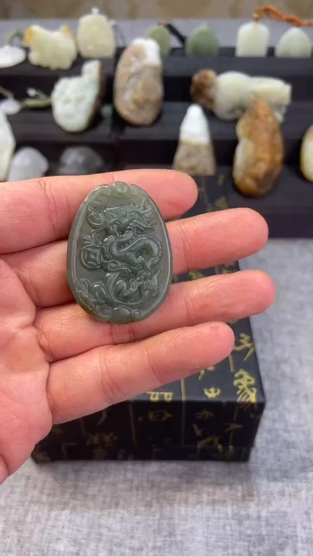 吊坠(不含链)未镶嵌和田玉和田玉龙牌吊坠