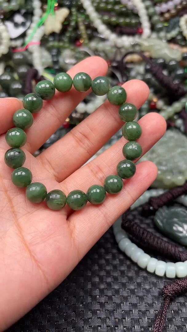 和田玉未镶嵌颈饰1