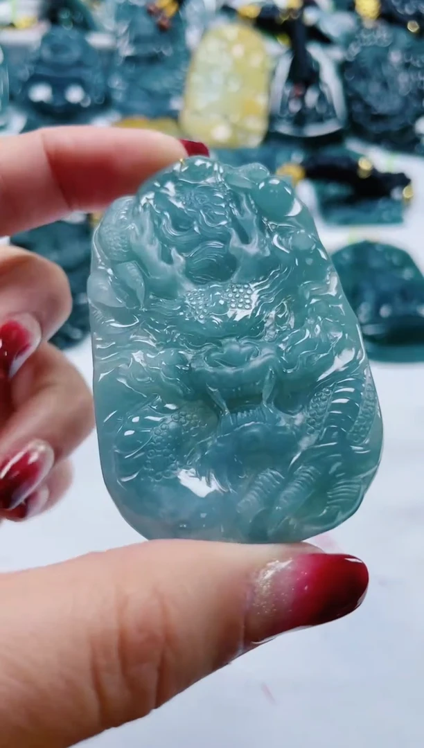 【闪购商品】翡翠颈饰未镶嵌