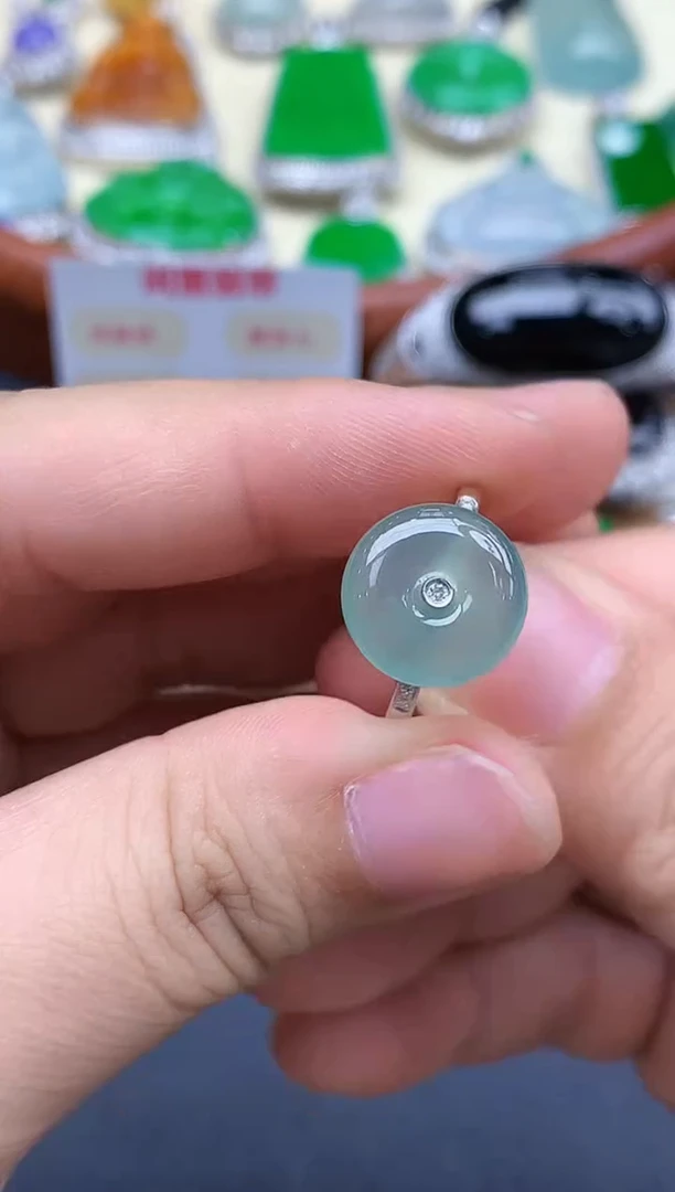 18K金镶嵌戒指翡翠332-中国好珍宝