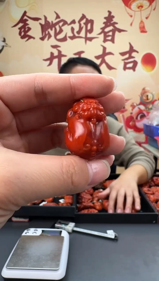 【闪购商品】南红玛瑙雕刻未镶嵌092ZB0209产品一个