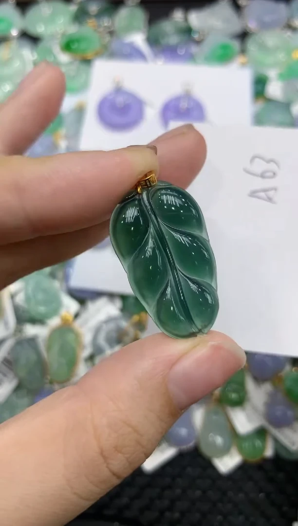 【闪购商品】翡翠颈饰18K金镶嵌111111111111