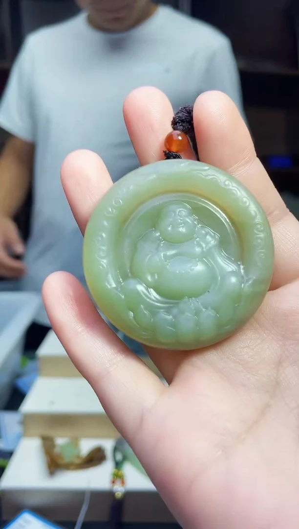 和田玉未镶嵌颈饰1