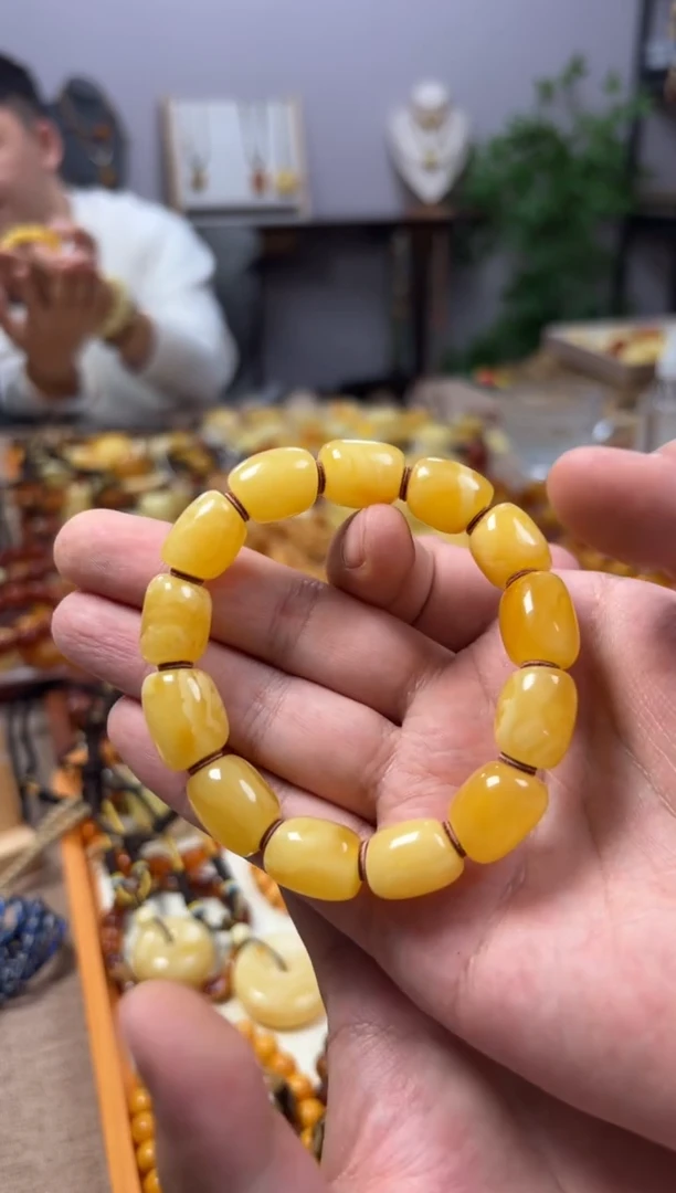 【闪购商品】蜜蜡裸石未镶嵌手串