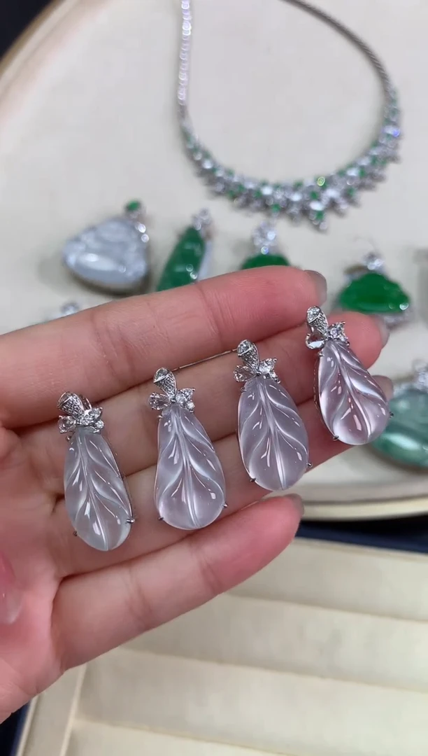 吊坠(不含链)18K金镶嵌翡翠A108|多样性发其一|7980