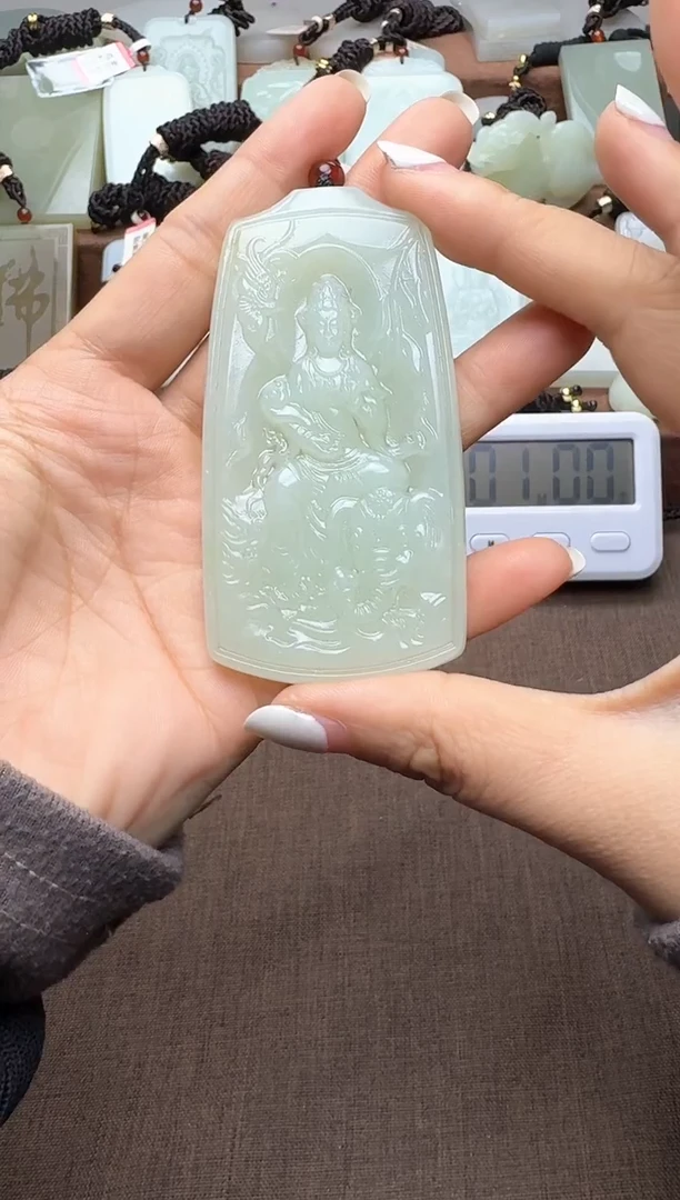 颈饰未镶嵌和田玉大****锌大连金源热