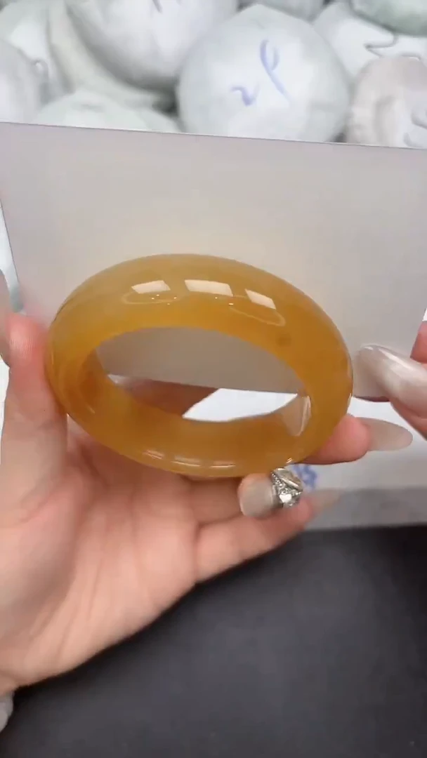 未镶嵌手镯石英质玉150-55-56