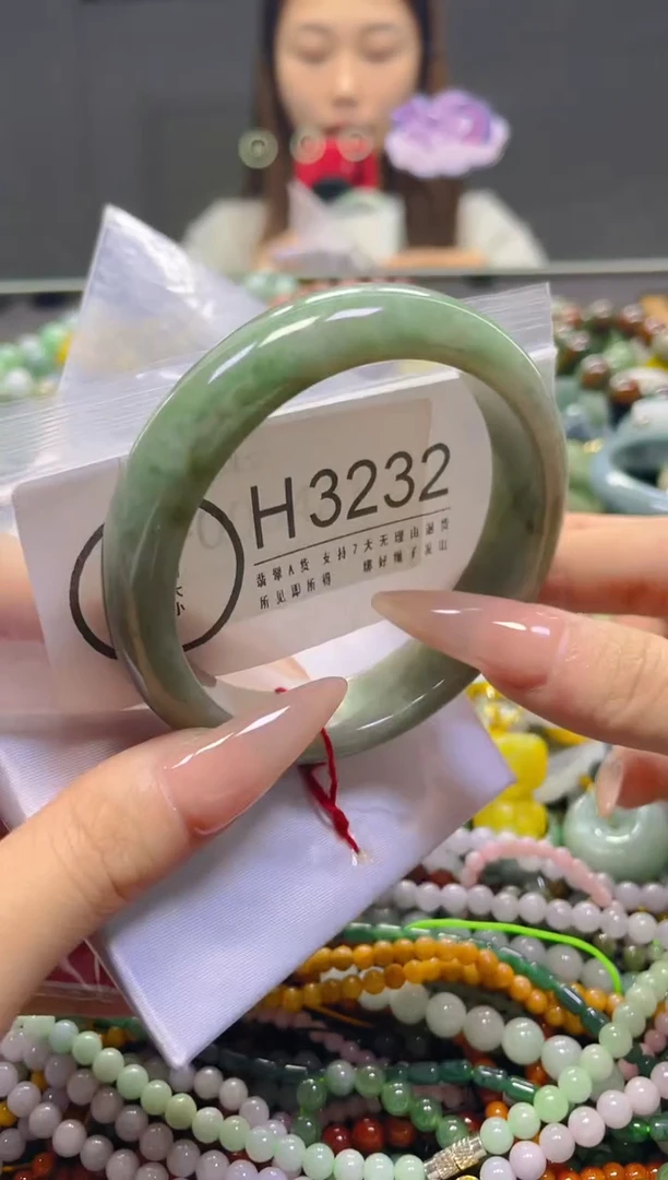 颈饰未镶嵌翡翠58-59/H/翡翠A货，一件也是批发价