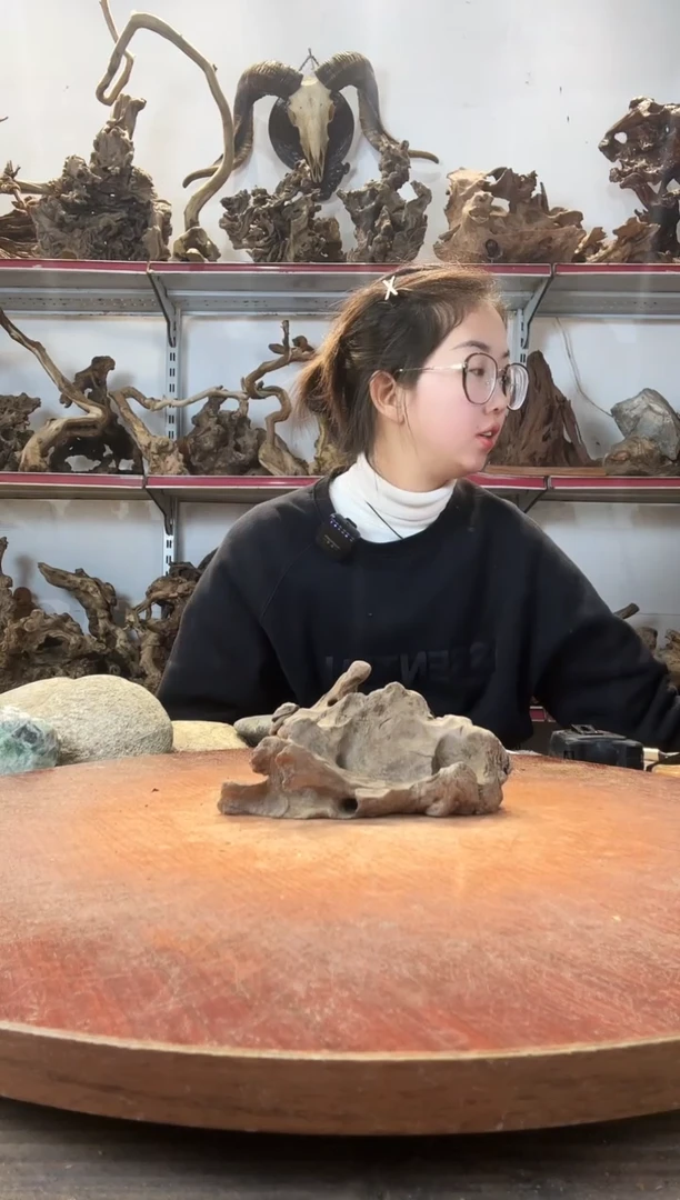 木想黄荆随型风化镂空底座摆件无漆无蜡