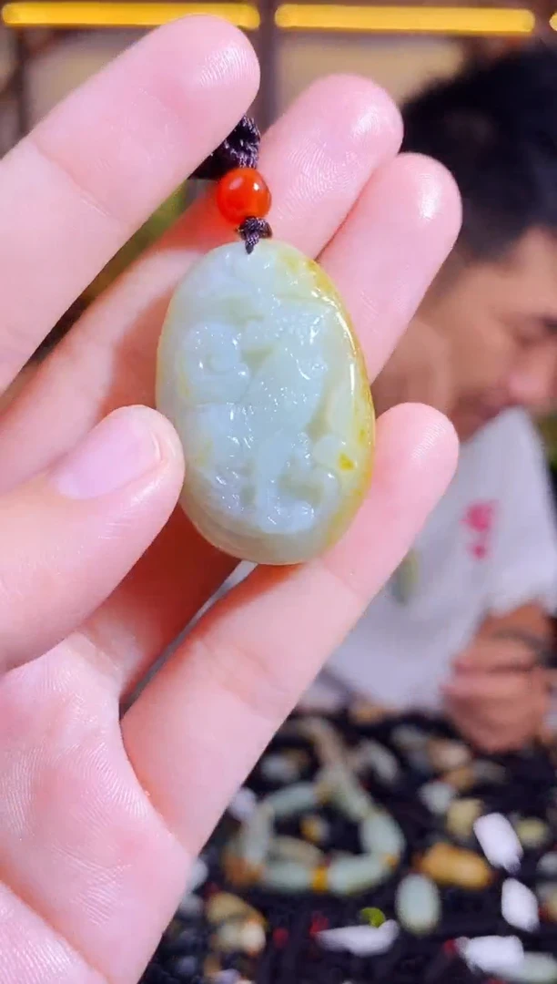 颈饰未镶嵌和田玉1