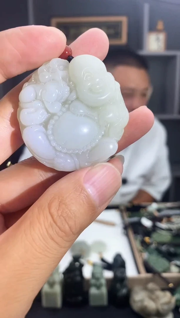 和田玉未镶嵌颈饰1